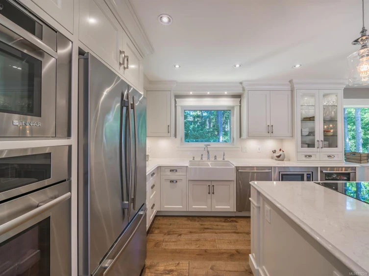 973 Owlwood Place, Saanich, BC, V8X 4T3 - 7