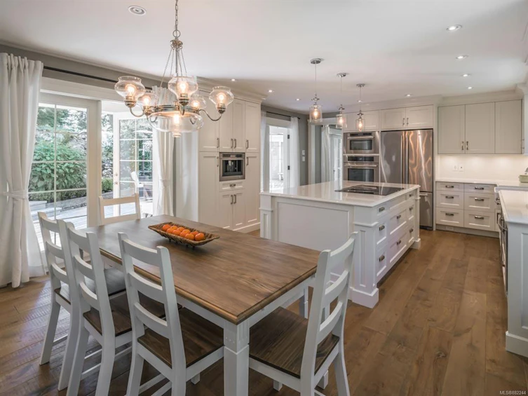 973 Owlwood Place, Saanich, BC, V8X 4T3 - 13