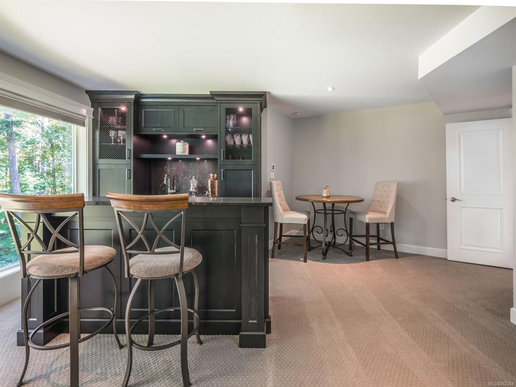 973 Owlwood Place, Saanich, BC, V8X 4T3 - 28