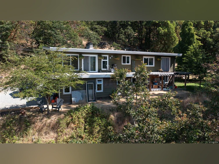 1049 Herd Road, Crofton, BC, V9L 5W9