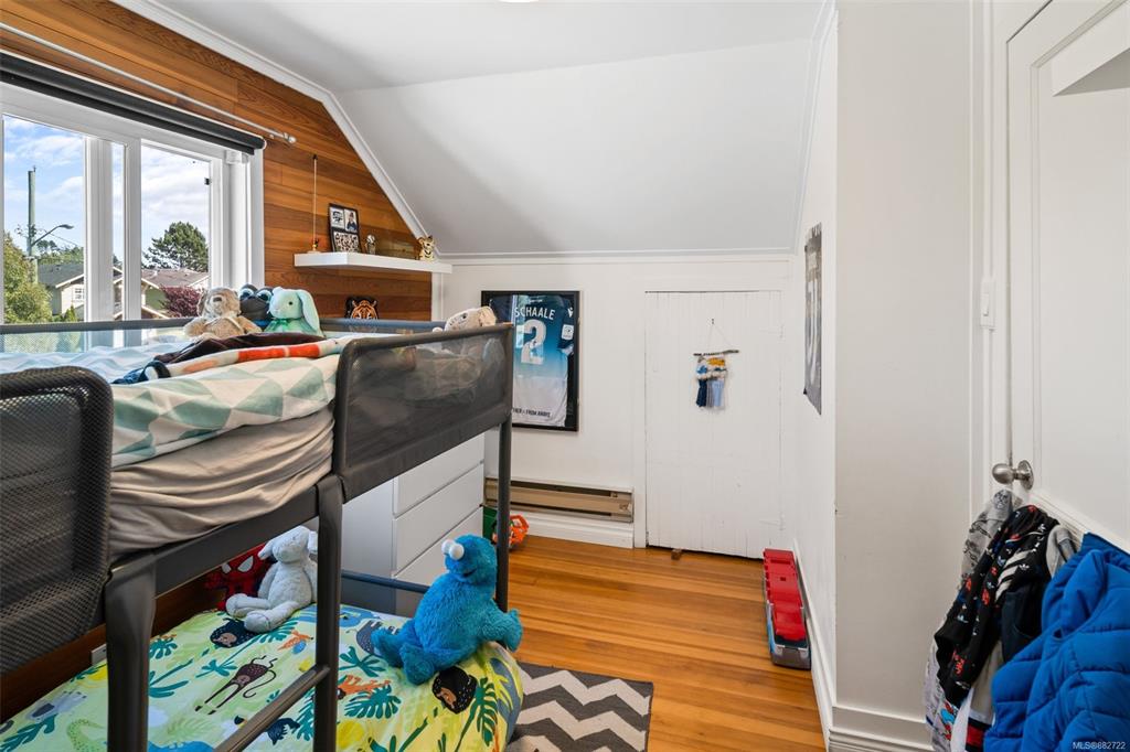 1373 Lyall Street, Esquimalt, BC, V9A 5H9 - 24