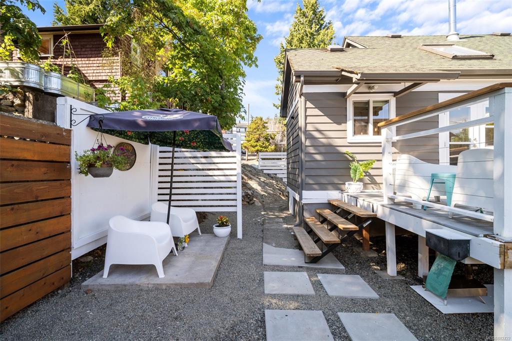 1373 Lyall Street, Esquimalt, BC, V9A 5H9 - 30