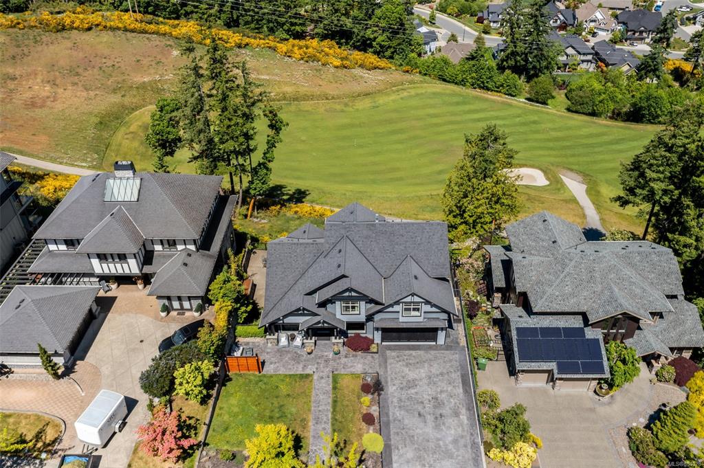 2150 Nicklaus Drive, Langford, BC, V9B 6T3 - 2