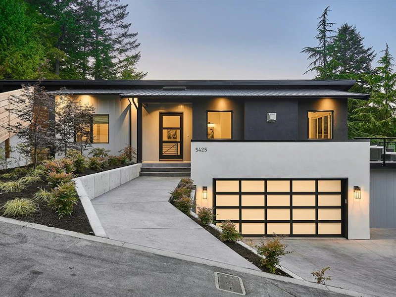 5425 Taken Road, Saanich BC