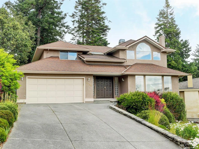 4295 Faithwood Road, Saanich BC V8X 5E6