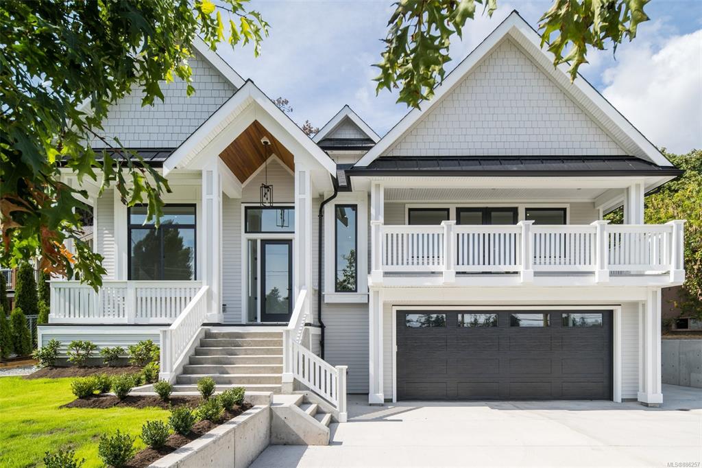 3880 Wilkinson Road, Saanich, BC, V8Z 5A2