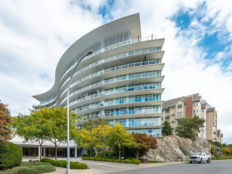 517 - 68 Songhees Road, Victoria BC V9A 0A3