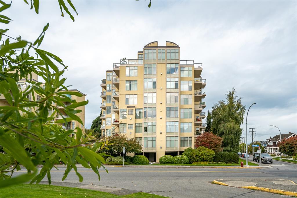 210-188 Douglas Street, Victoria, BC, V8V 2P1