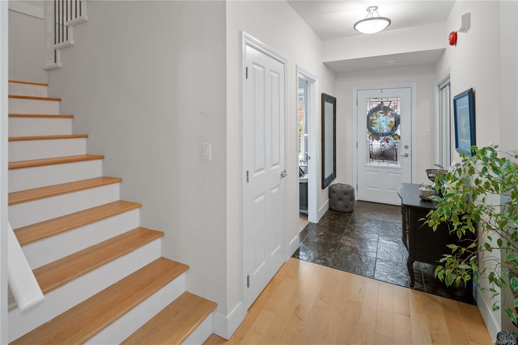 101-945 Bear Mountain Pkwy, Langford, BC, V9B 6T1 - 4