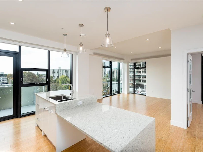 S404 - 1411 Cook Street, Victoria BC