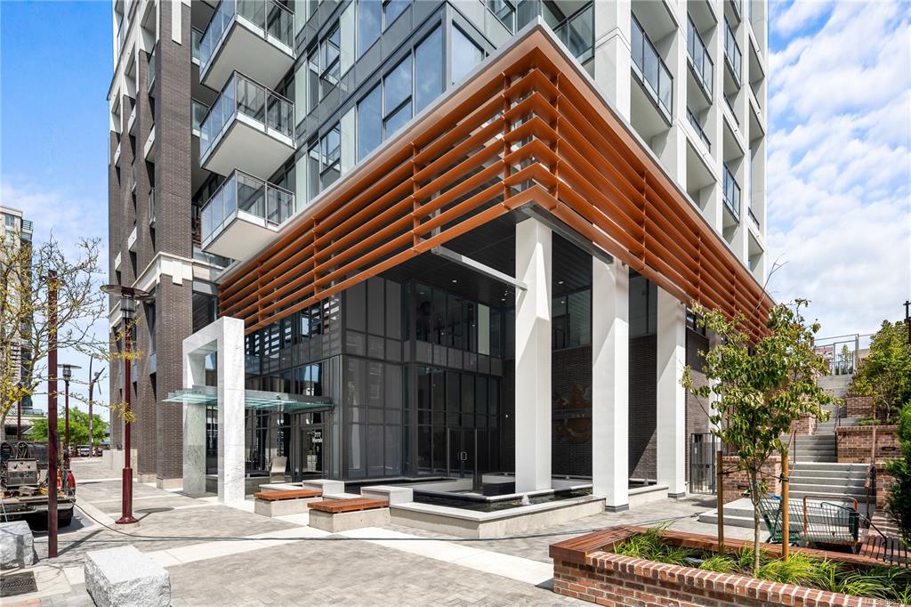 704-777 Herald Street, Victoria, BC, V8T 0C7 - 2