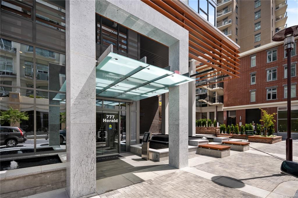 704-777 Herald Street, Victoria, BC, V8T 0C7 - 3