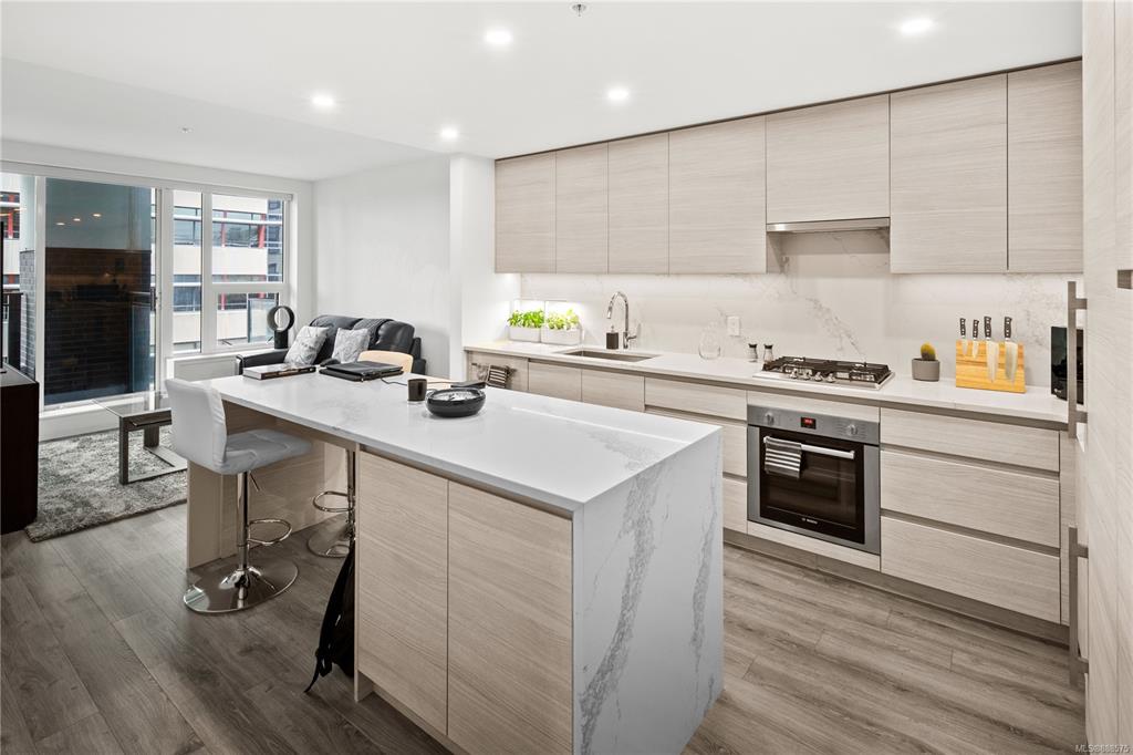 704-777 Herald Street, Victoria, BC, V8T 0C7 - 5
