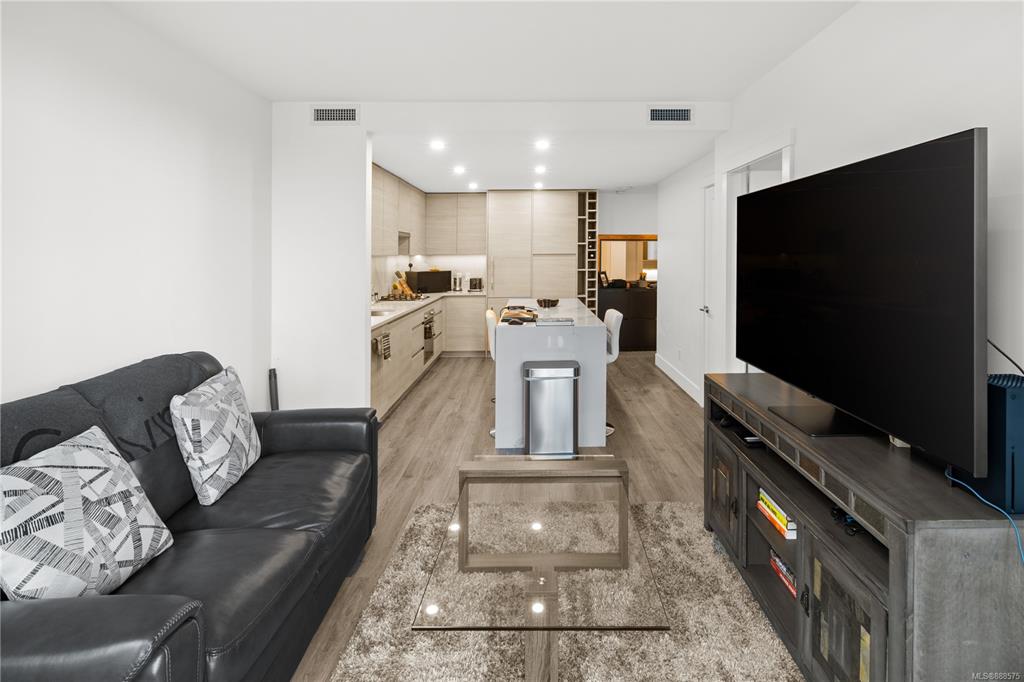 704-777 Herald Street, Victoria, BC, V8T 0C7 - 10