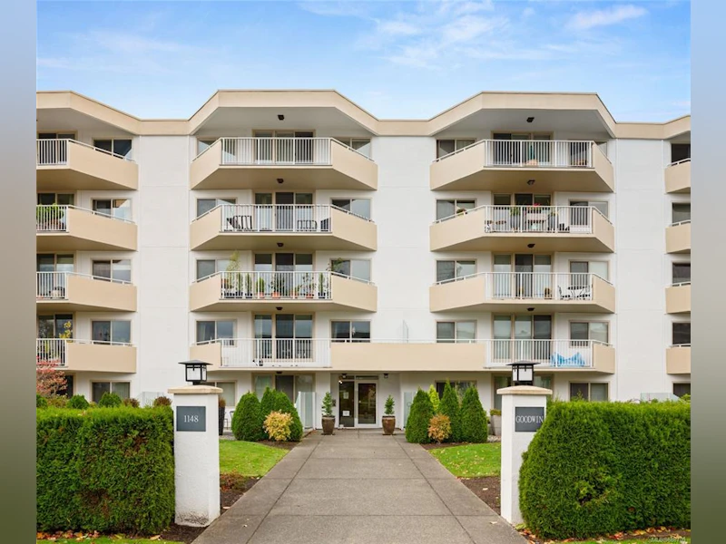 202 - 1148 Goodwin Street, Oak Bay BC V8S 5H2