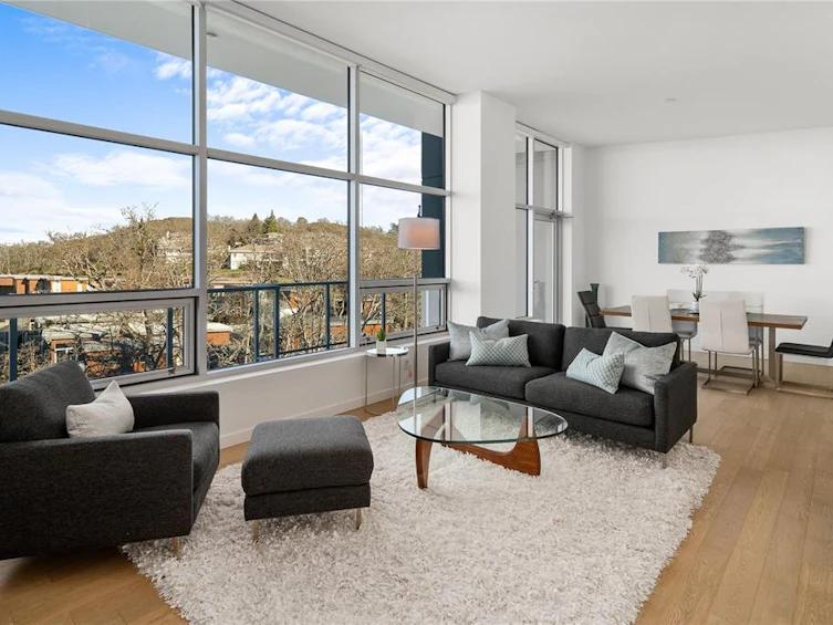 PH804-4011 Rainbow Hill Lane, Saanich, BC, V8X 0B3 - 4