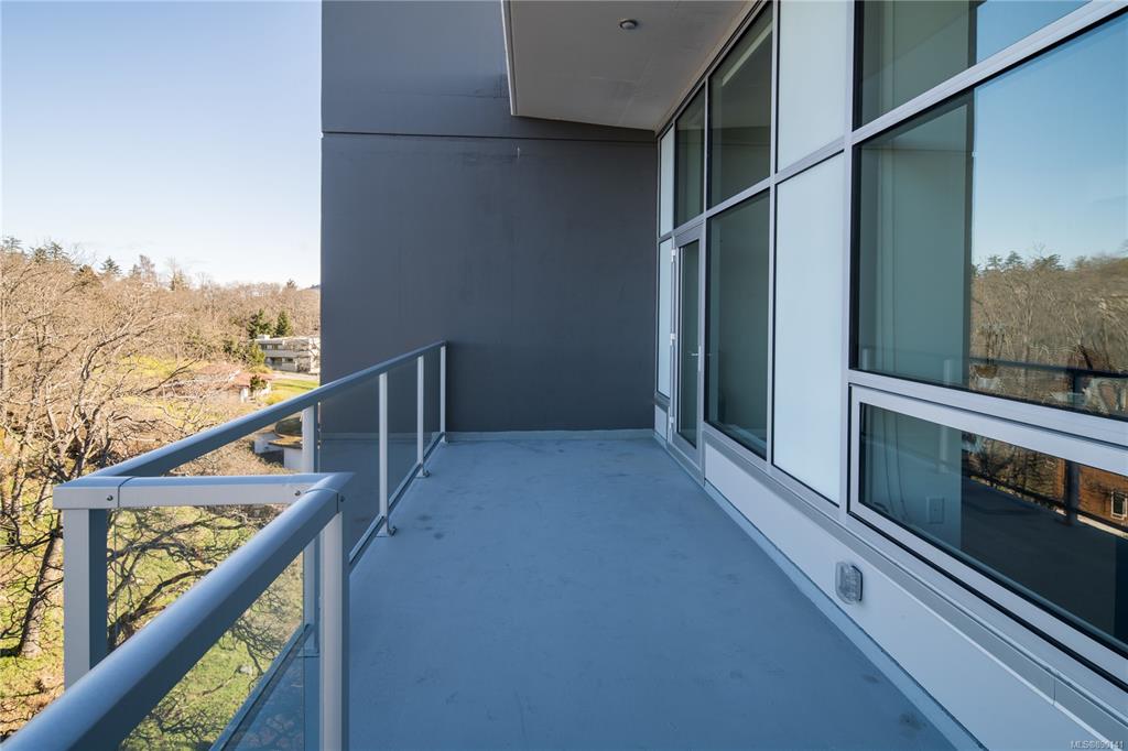 PH804-4011 Rainbow Hill Lane, Saanich, BC, V8X 0B3 - 20