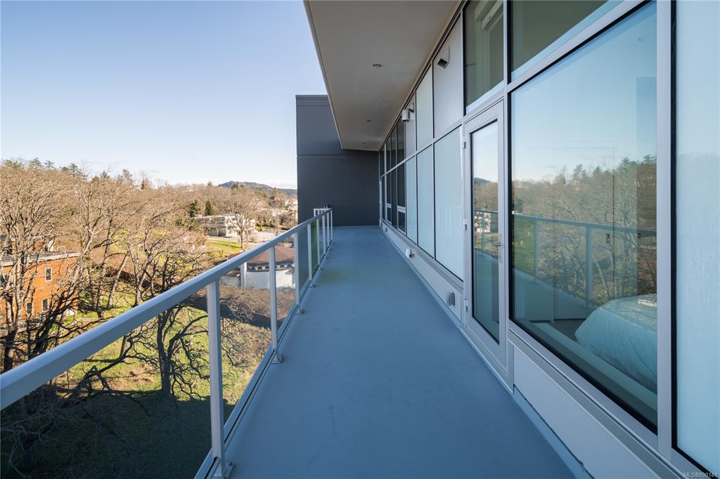 PH804-4011 Rainbow Hill Lane, Saanich, BC, V8X 0B3 - 21