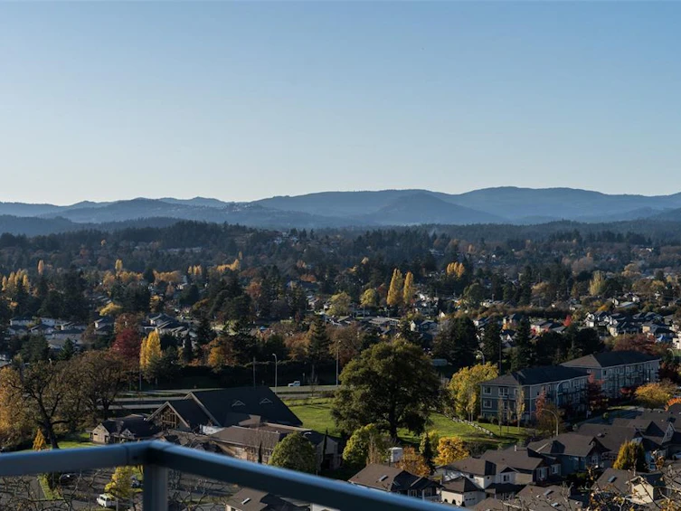 PH804-4011 Rainbow Hill Lane, Saanich, BC, V8X 0B3 - 23