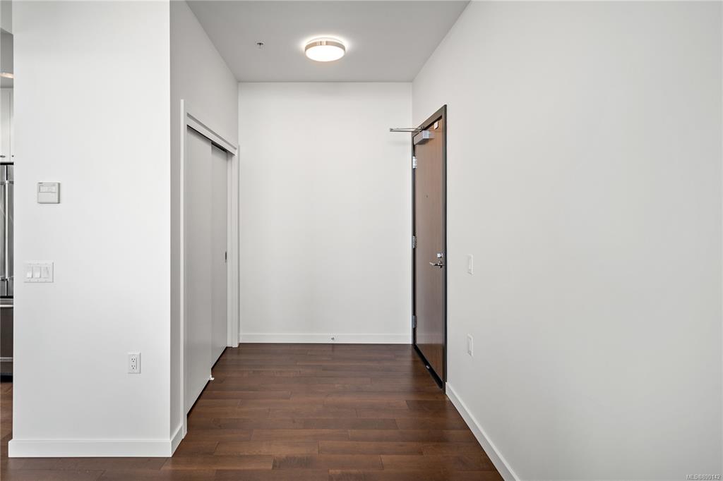 PH801-4011 Rainbow Hill Lane, Saanich, BC, V8X 0B3 - 11