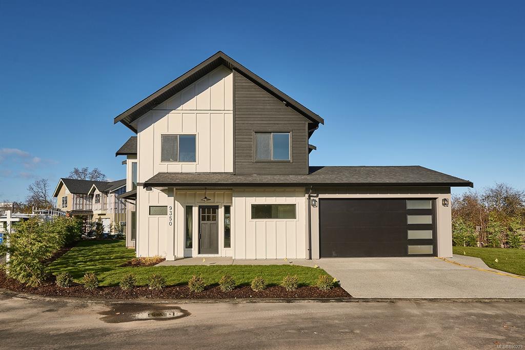 9350 East Saanich Road, North Saanich, BC, V8L 1H9