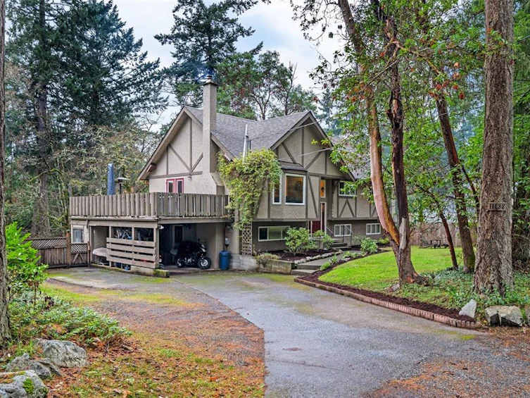 11088 Baxendale Road, North Saanich, BC, V8L 5M4 - 3