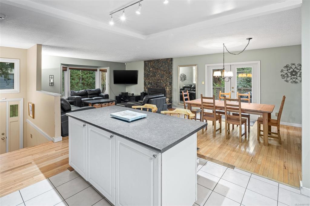11088 Baxendale Road, North Saanich, BC, V8L 5M4 - 10