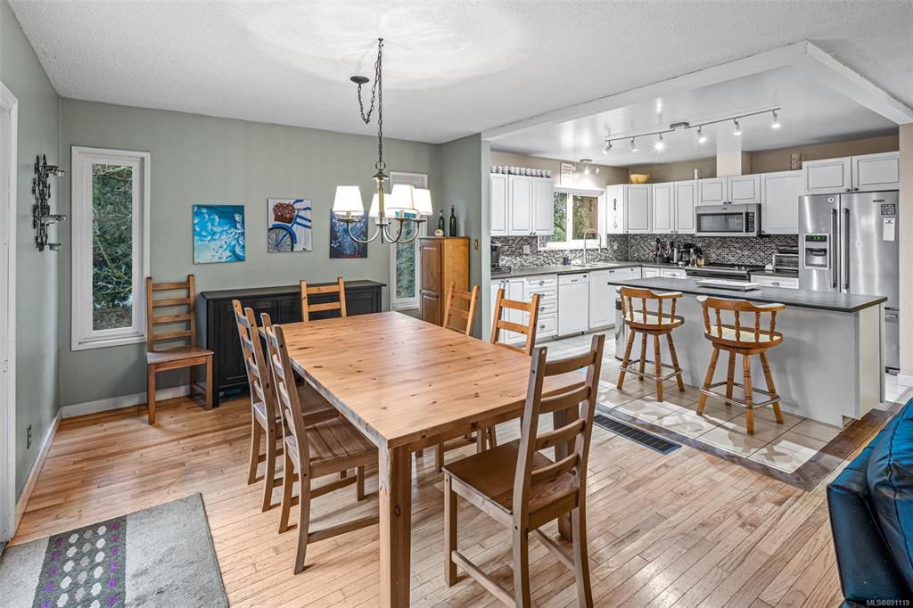 11088 Baxendale Road, North Saanich, BC, V8L 5M4 - 12