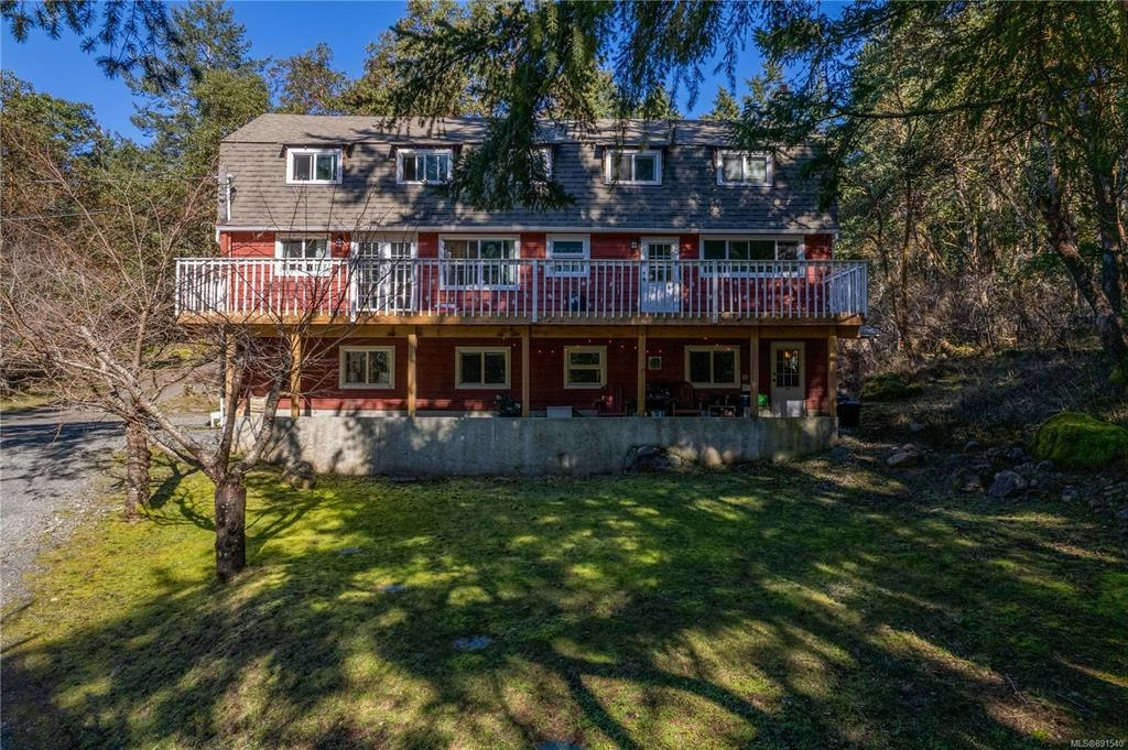5558 Munn Road, Highlands, BC, V9E 1G8