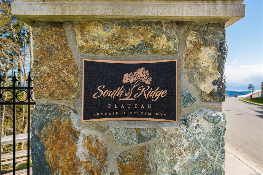 2323 Lairds Gate, Langford, BC, V9B 0L2 - 3