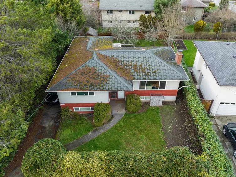 1762 Kisber Avenue, Saanich, BC, V8P 2W7 - 2