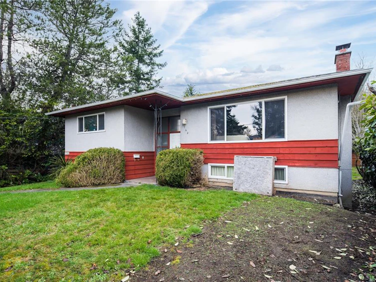 1762 Kisber Avenue, Saanich, BC, V8P 2W7 - 4