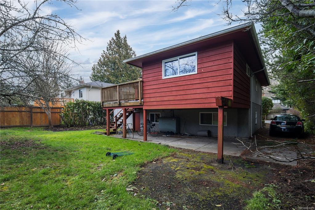 1762 Kisber Avenue, Saanich, BC, V8P 2W7 - 6