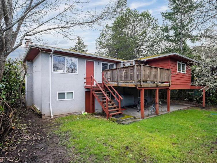 1762 Kisber Avenue, Saanich, BC, V8P 2W7 - 7