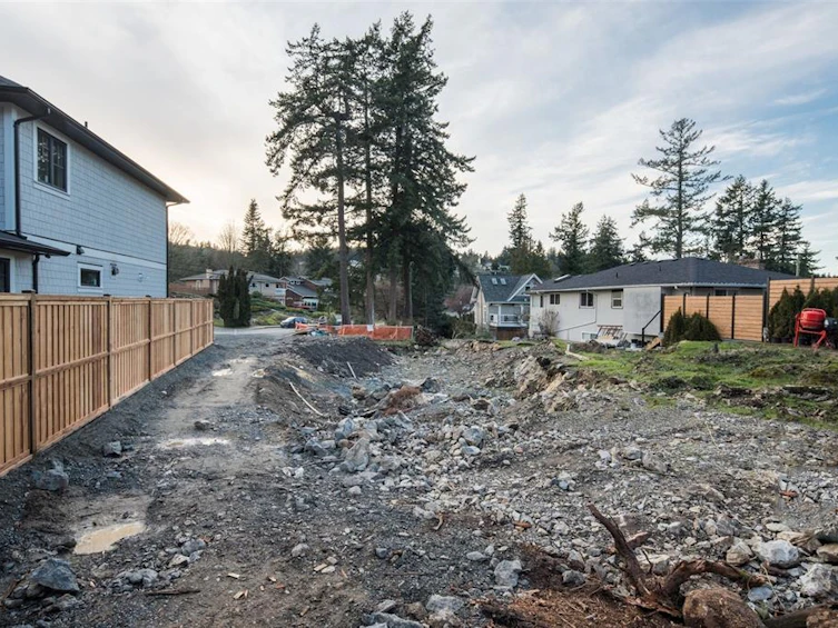 Lot A-4829 Cordova Bay Road, Saanich, BC, V8Y 2J8 - 9