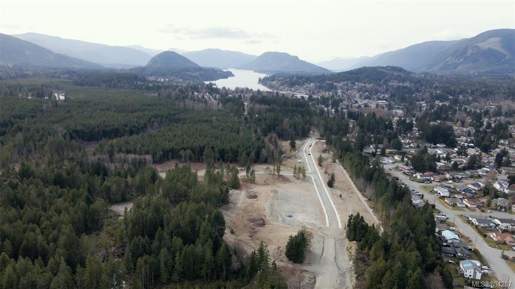 3 Edgewood Drive, Lake Cowichan, BC, V0R 2G0 - 2