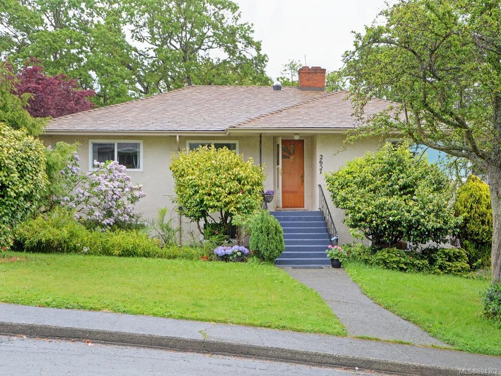 2657 Capital Heights, Victoria, BC, V8T 3M1