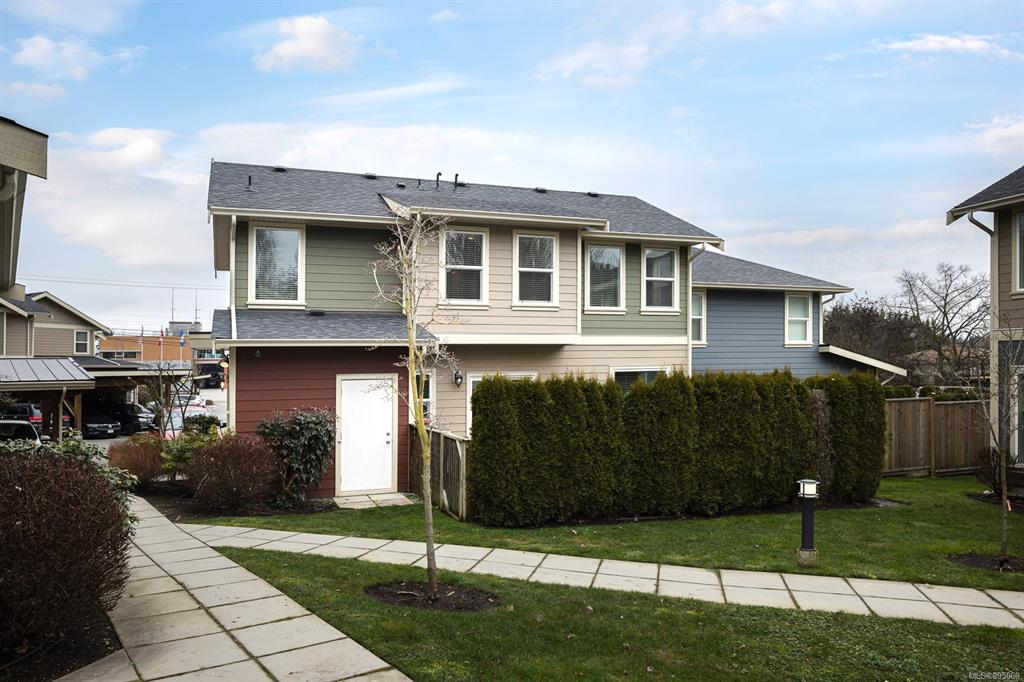 19-1515 Keating Cross Road, Central Saanich, BC, V8M 1W9