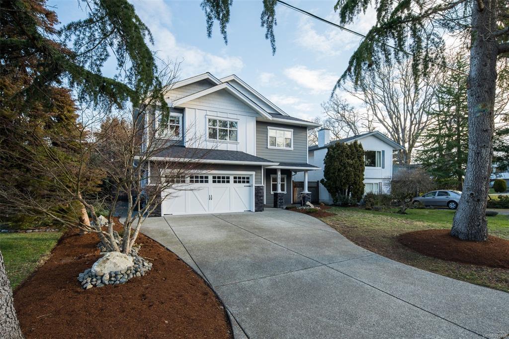 1630 Agnew Avenue, Saanich, BC, V8N 5M6 - 2