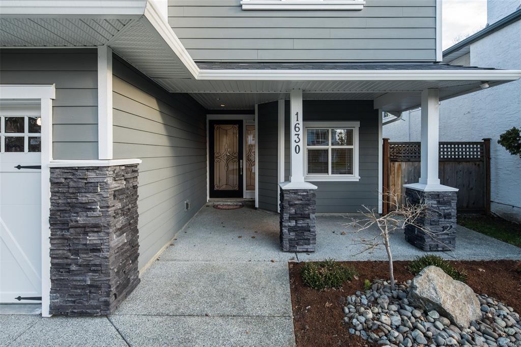 1630 Agnew Avenue, Saanich, BC, V8N 5M6 - 3