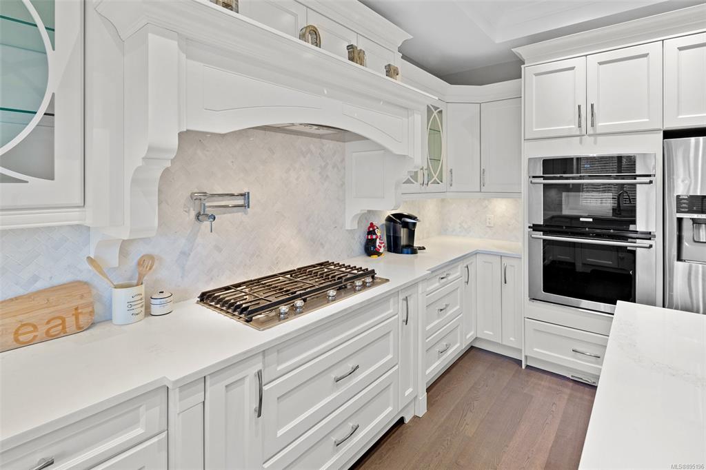 1630 Agnew Avenue, Saanich, BC, V8N 5M6 - 7