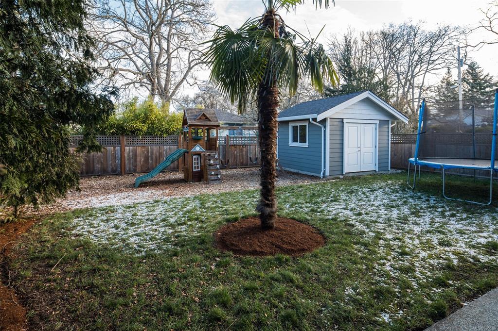 1630 Agnew Avenue, Saanich, BC, V8N 5M6 - 33