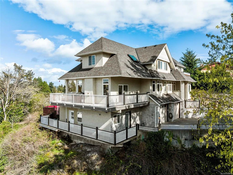 310 Island Highway, View Royal, BC, V9B 1G8