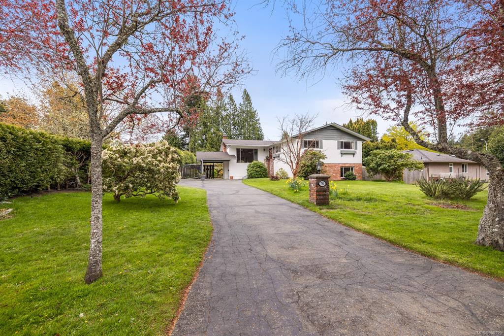 791 Westbury Road, Saanich, BC, V8Y 1G9