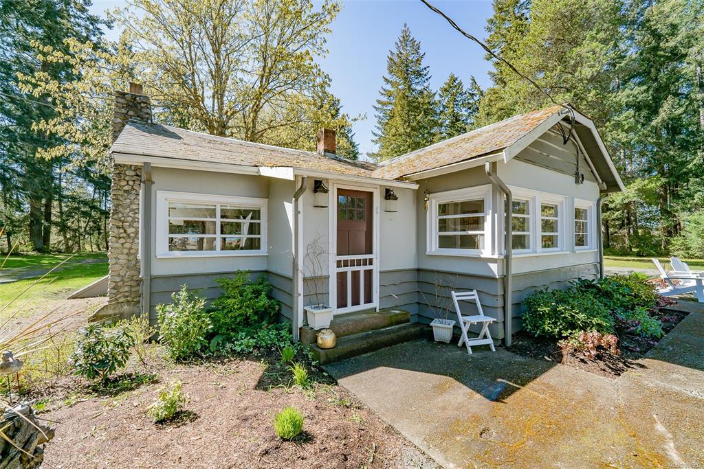 319 Martindale Road, Parksville, BC, V9P 1T8