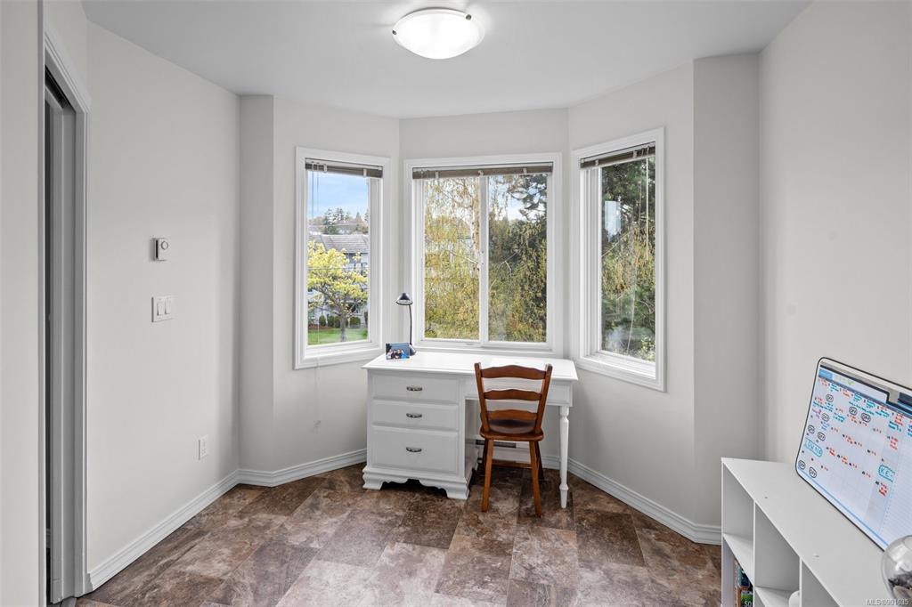 307-3921 Shelbourne Street, Saanich, BC, V8P 4H9 - 7