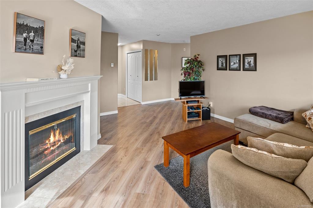 307-3921 Shelbourne Street, Saanich, BC, V8P 4H9 - 8