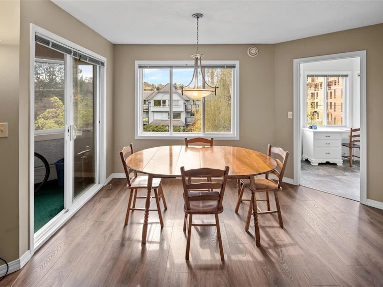 307-3921 Shelbourne Street, Saanich, BC, V8P 4H9 - 12