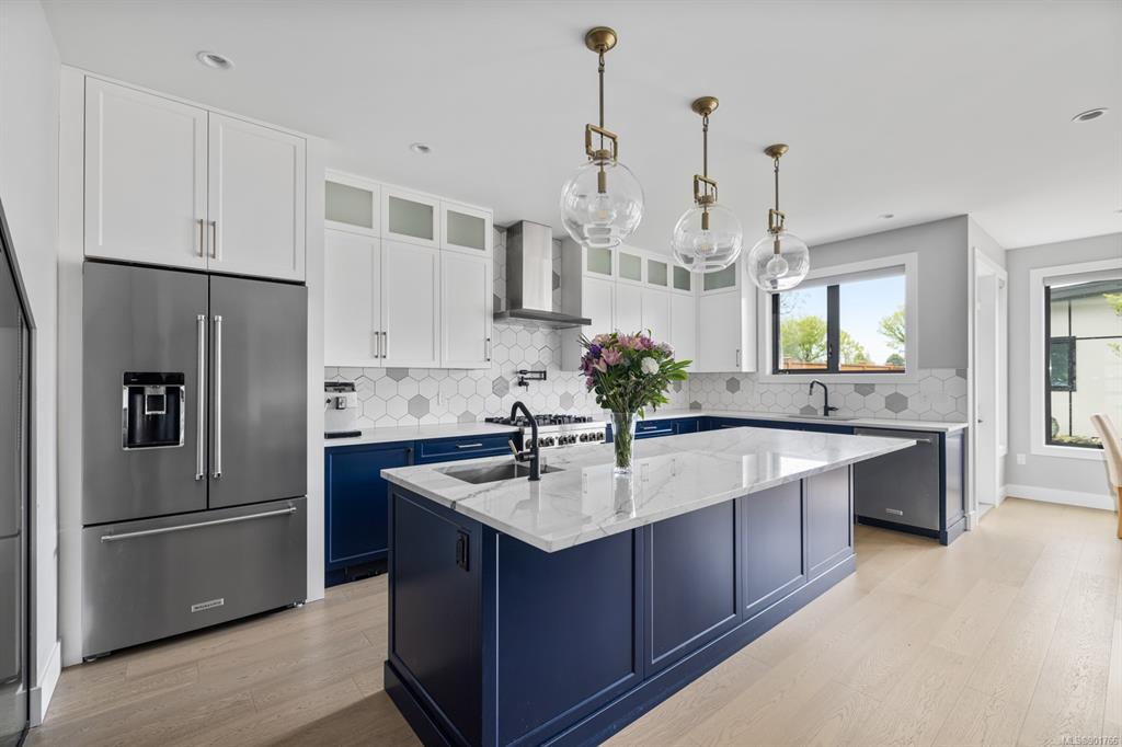 1647 Kenmore Road, Saanich, BC, V8N 4M8