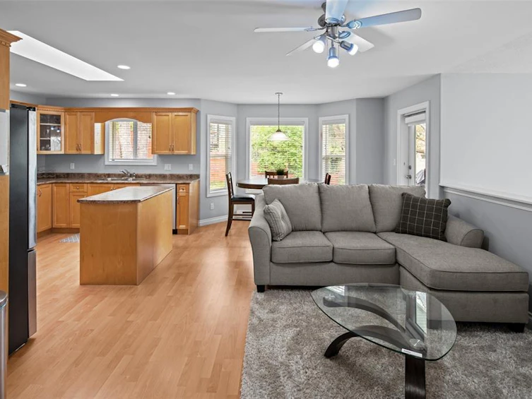 1417 Nev Place, Saanich, BC, V8P 5V6 - 4